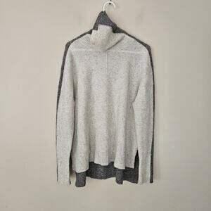 Athleta Merino Wool Blend Turtleneck Sweater Oversized Colorblock Gray White M